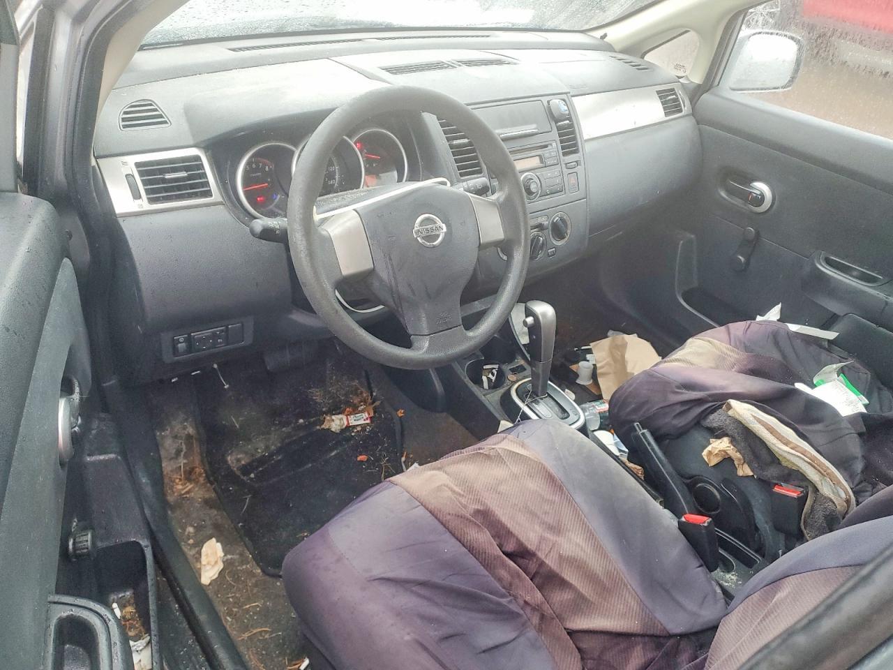 2010 NISSAN VERSA