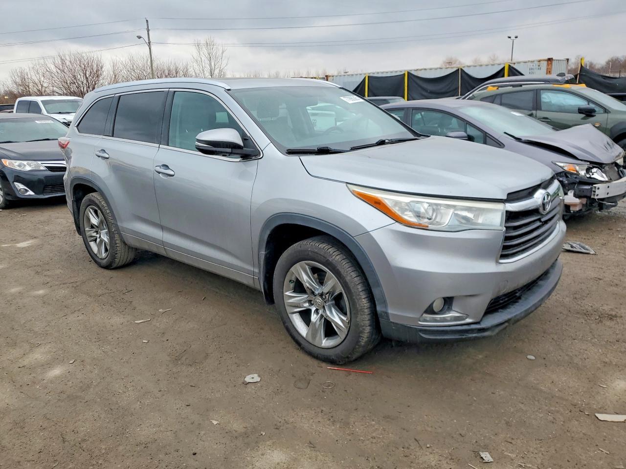 2014 TOYOTA HIGHLANDER