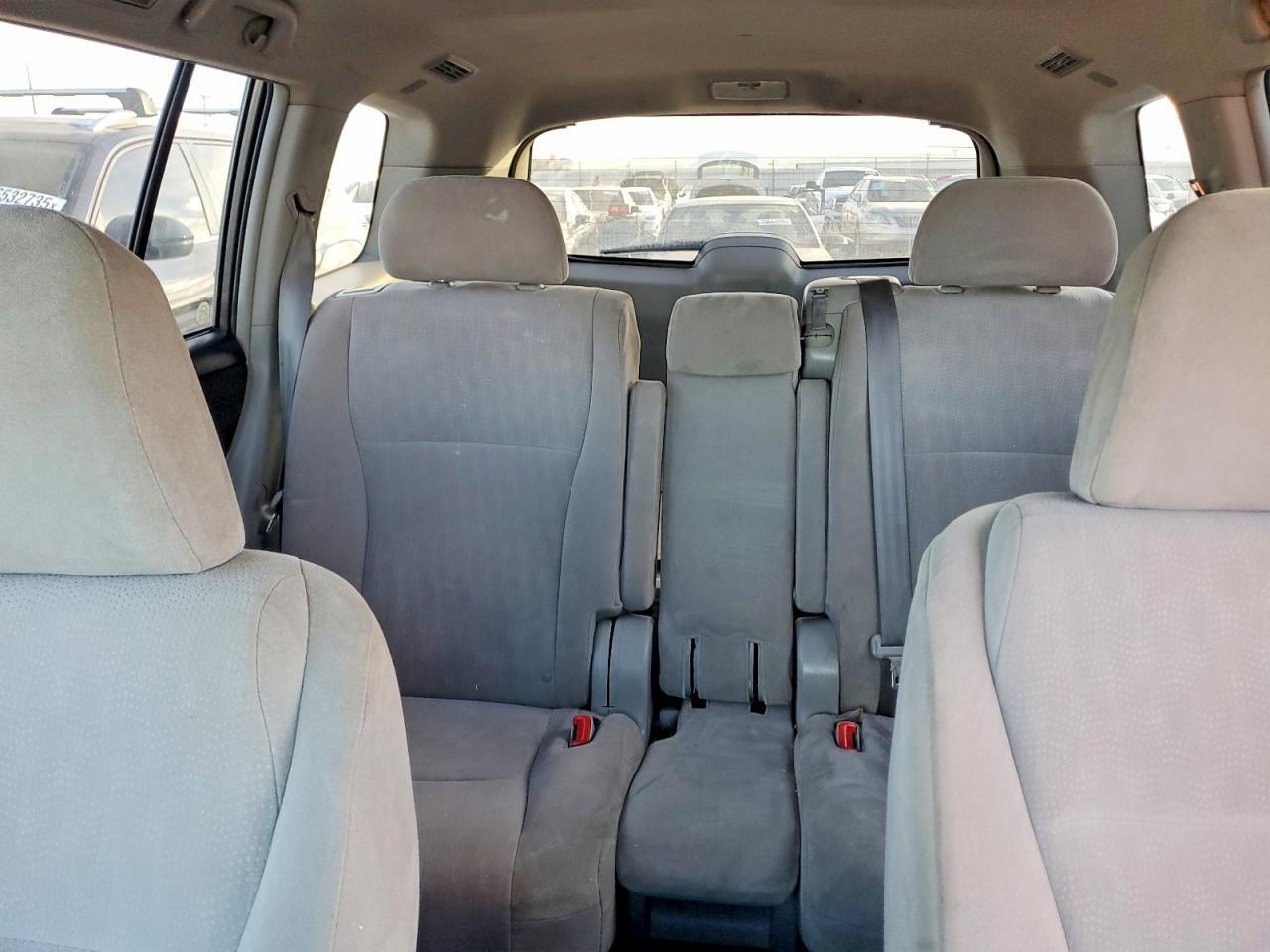 2011 TOYOTA HIGHLANDER
