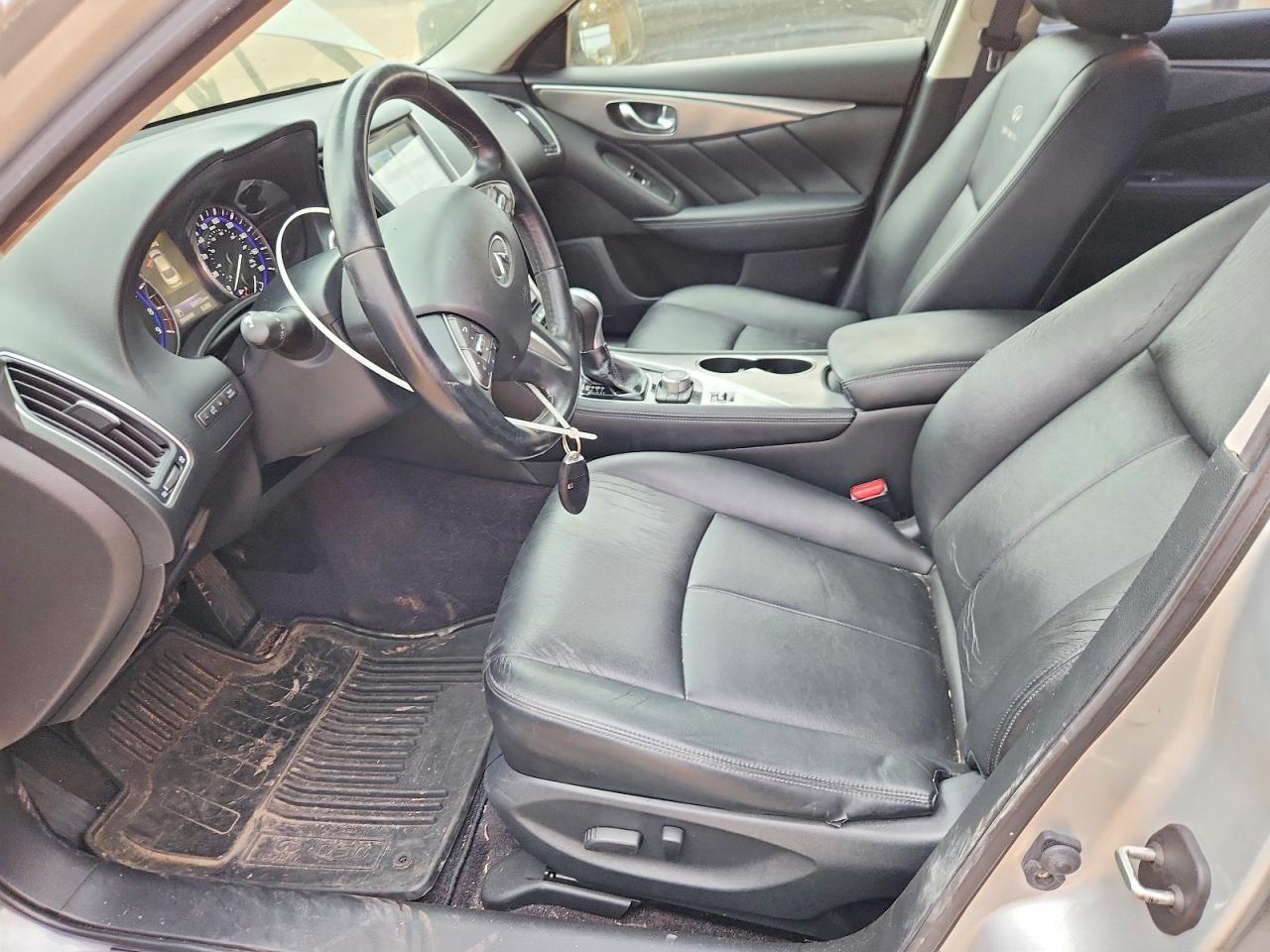 2014 INFINITI Q50
