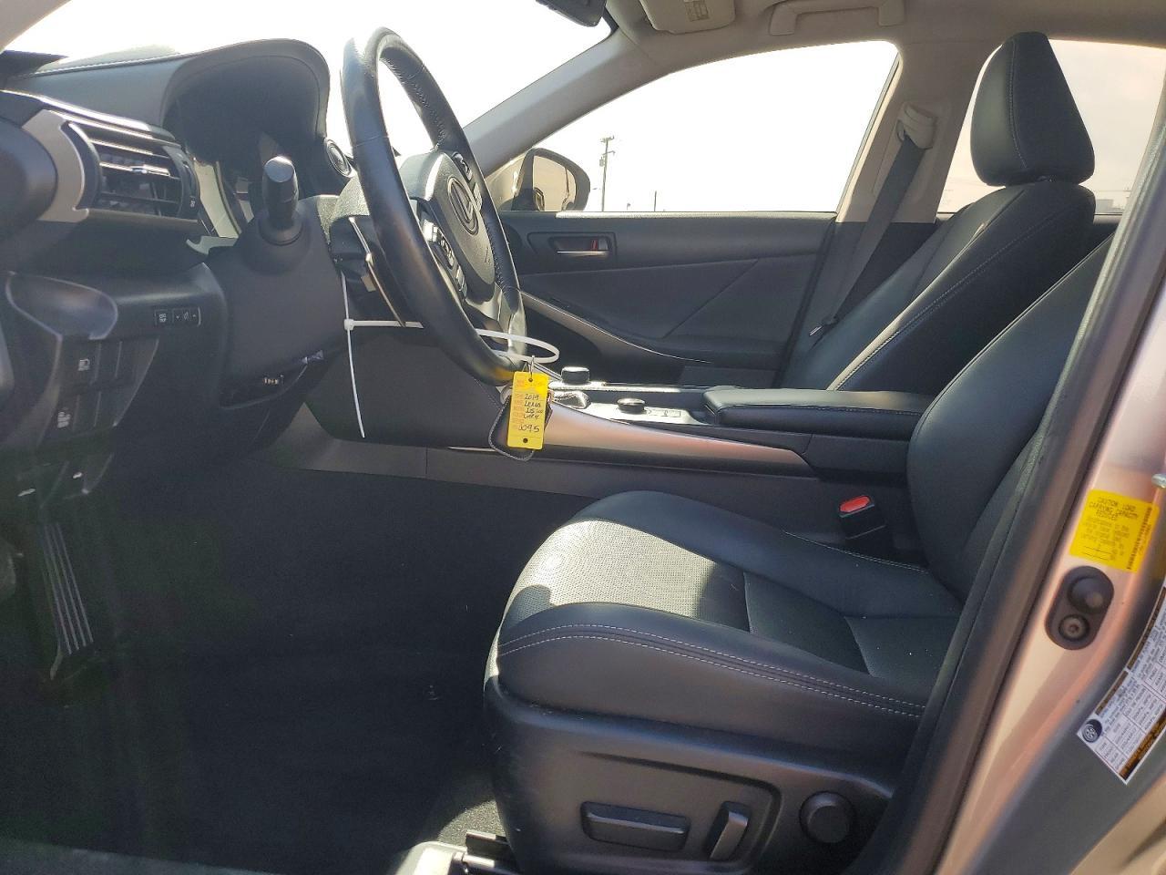 2019 LEXUS IS 300