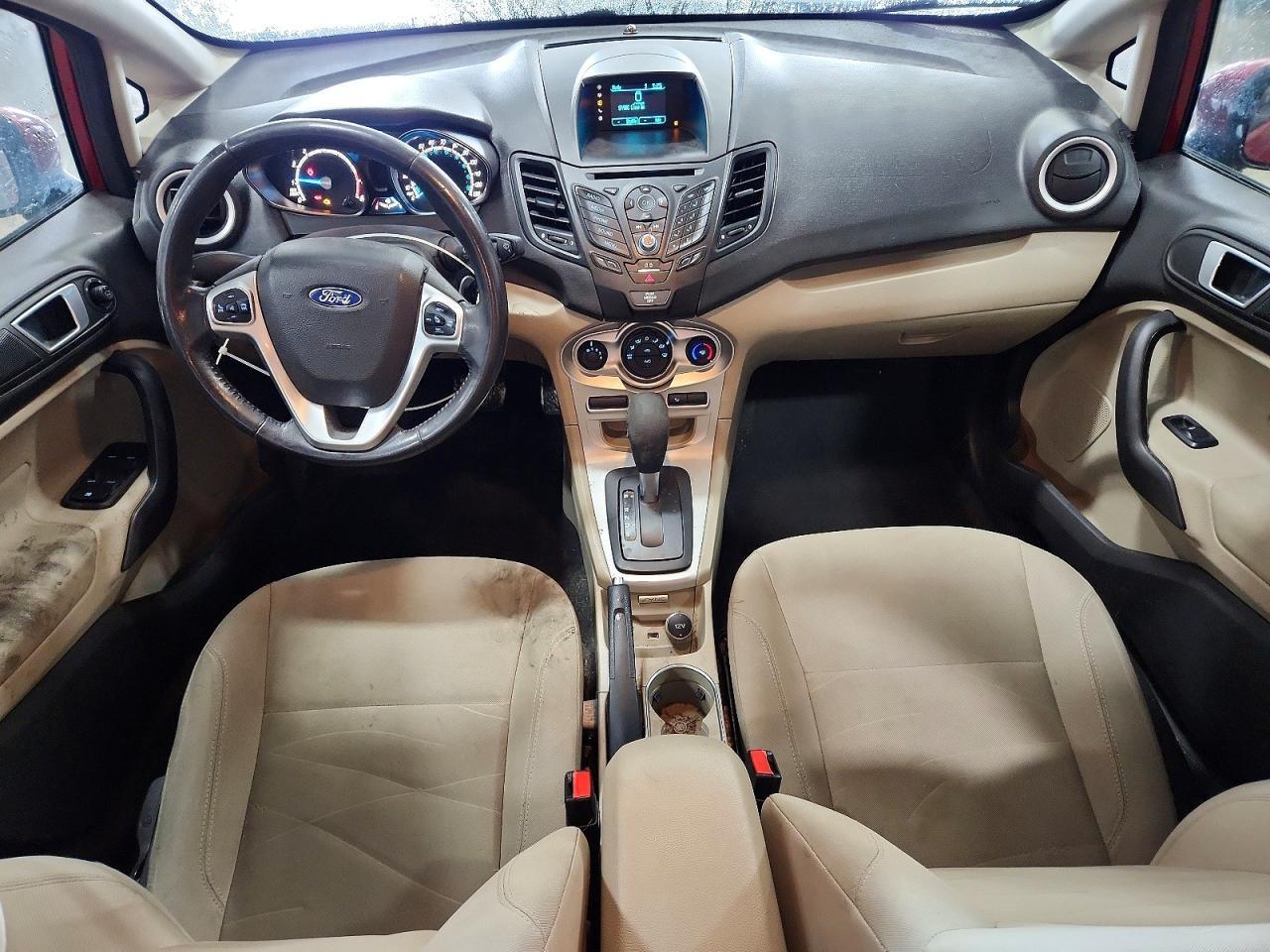 2016 FORD Fiesta