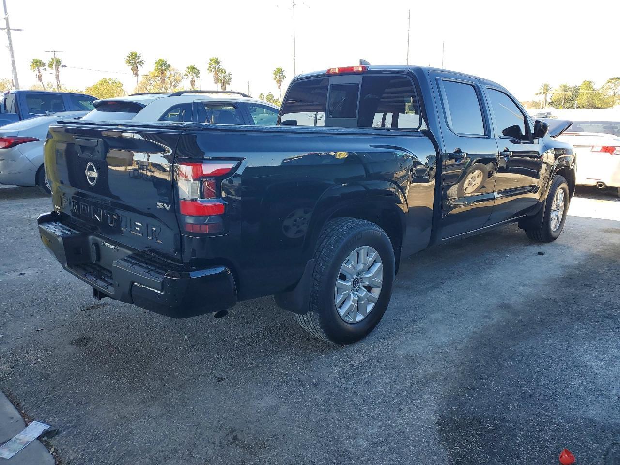 2022 NISSAN Frontier