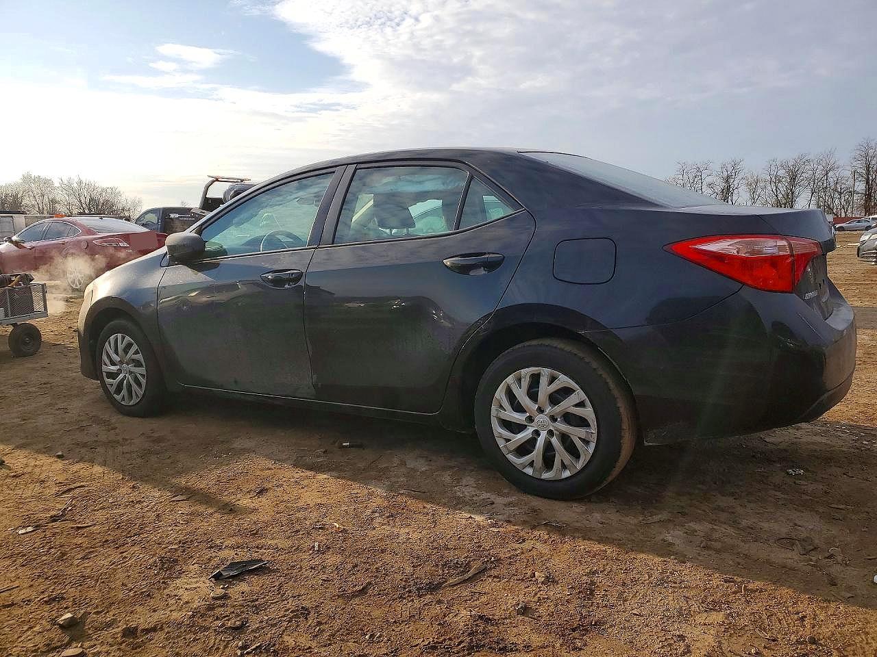 2017 TOYOTA COROLLA