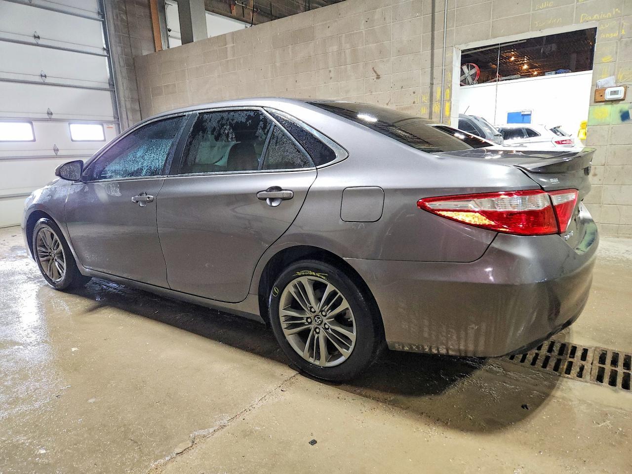 2017 TOYOTA CAMRY
