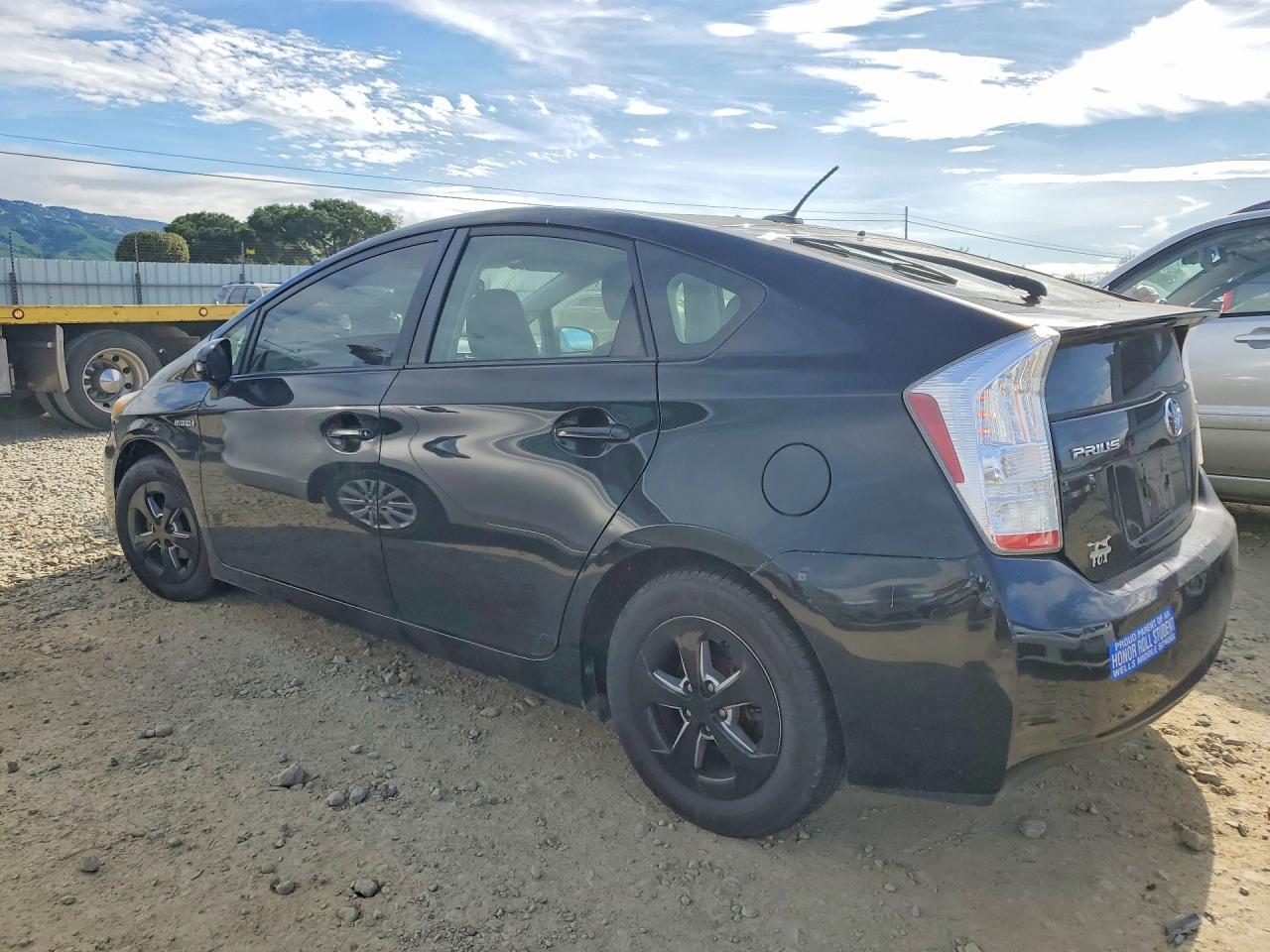 2011 TOYOTA PRIUS