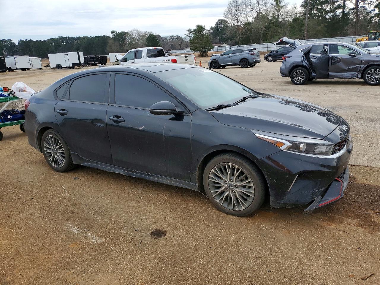 2022 KIA FORTE