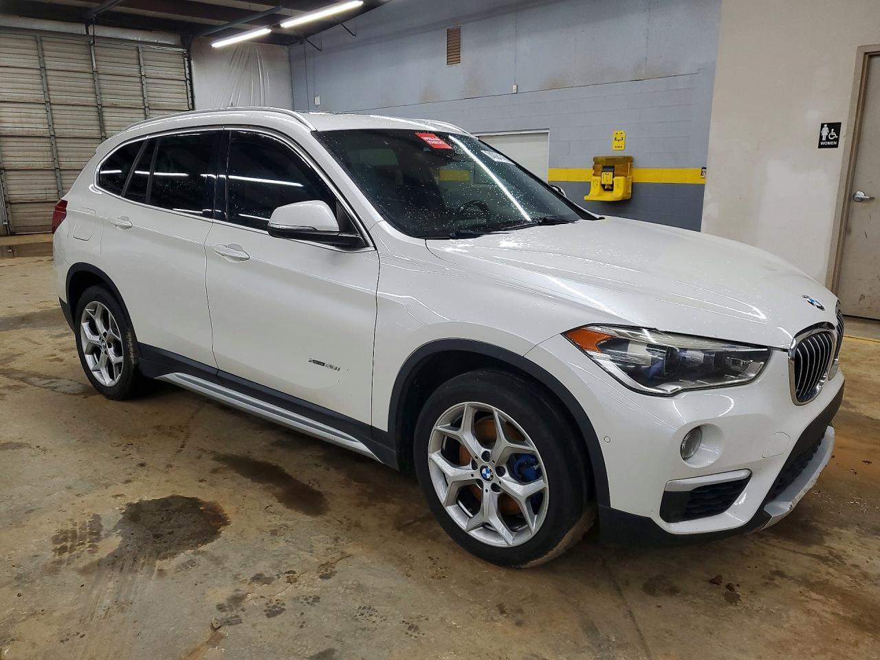2016 BMW X1