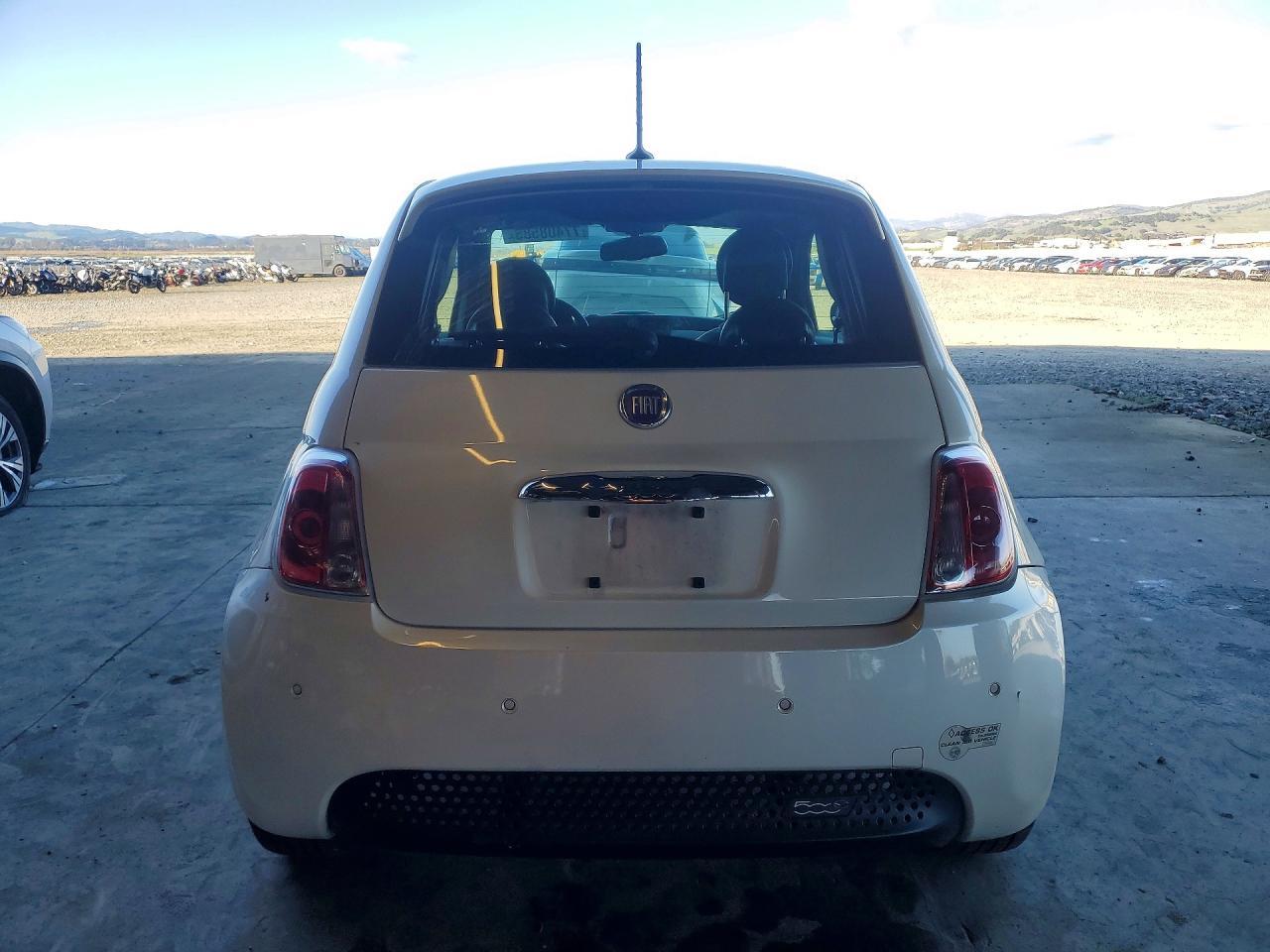 2015 FIAT 500