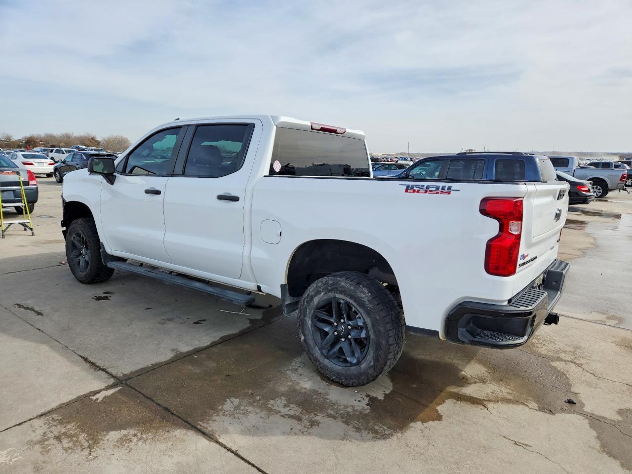 2023 CHEVROLET Silverado