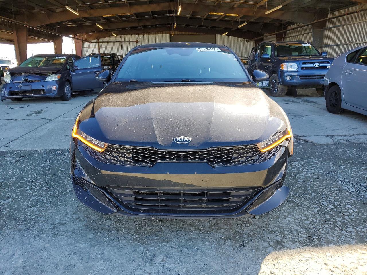 2021 KIA K5