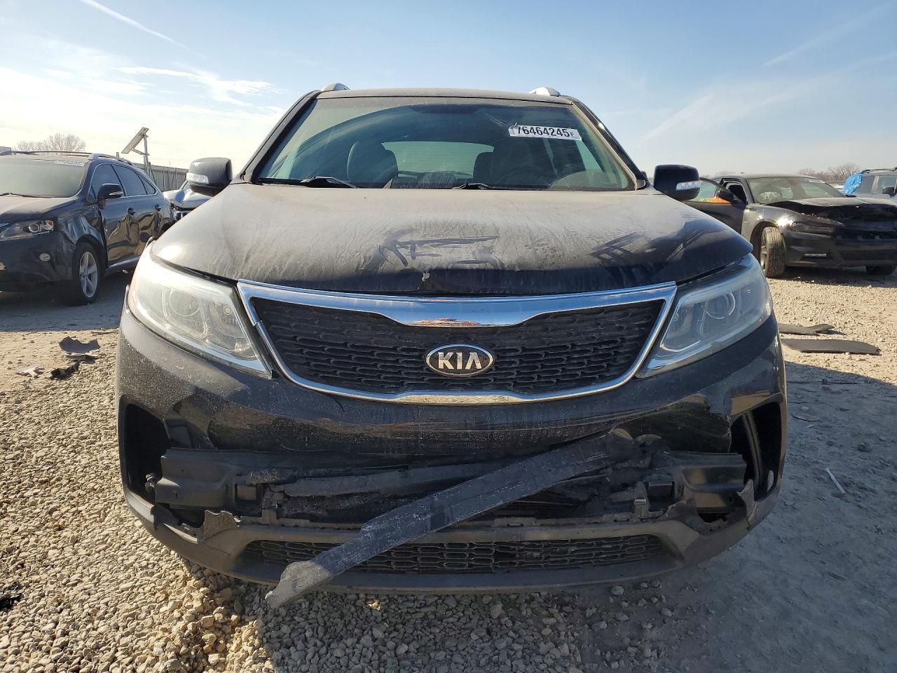 2015 KIA SORENTO