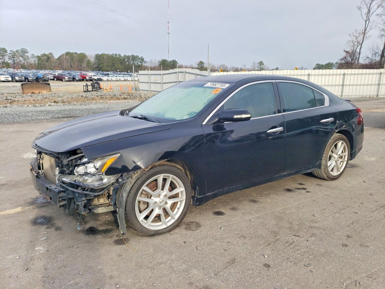 2010 NISSAN Maxima