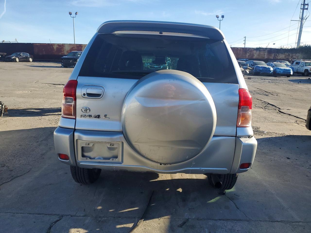 2003 TOYOTA RAV4