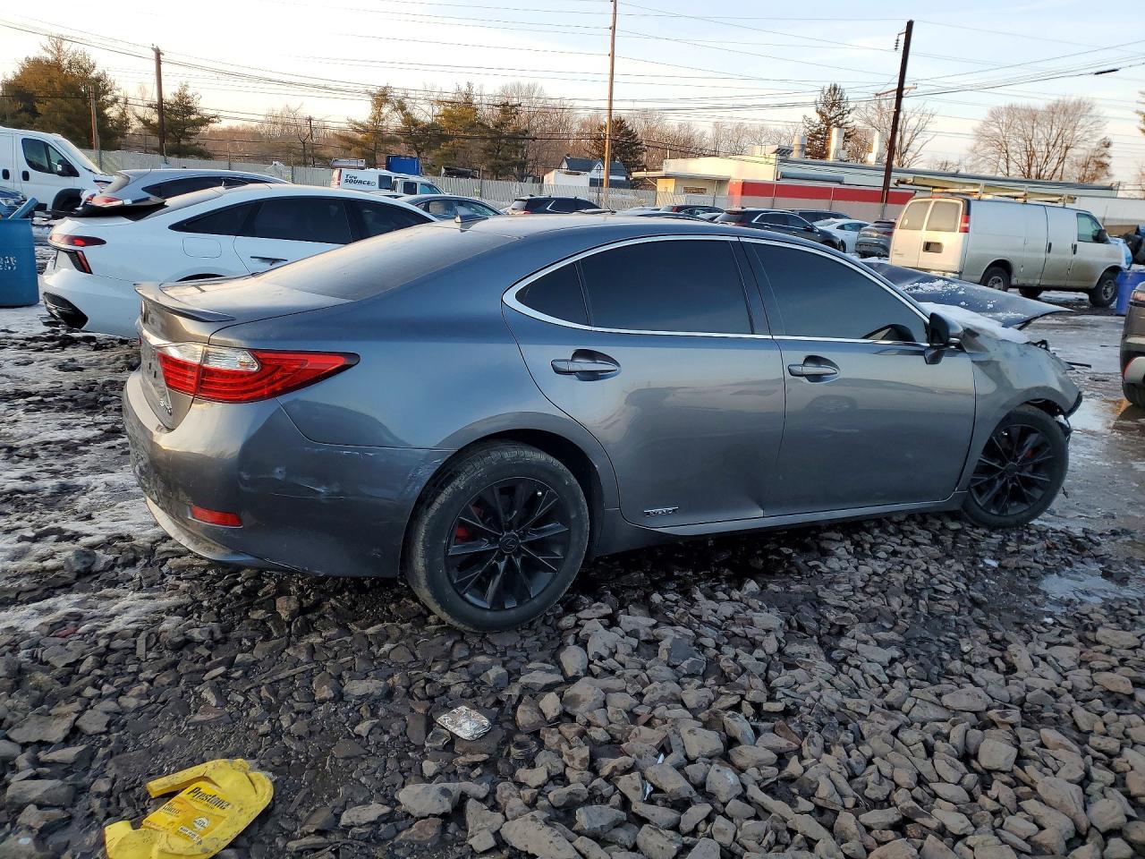 2013 LEXUS ES 300H