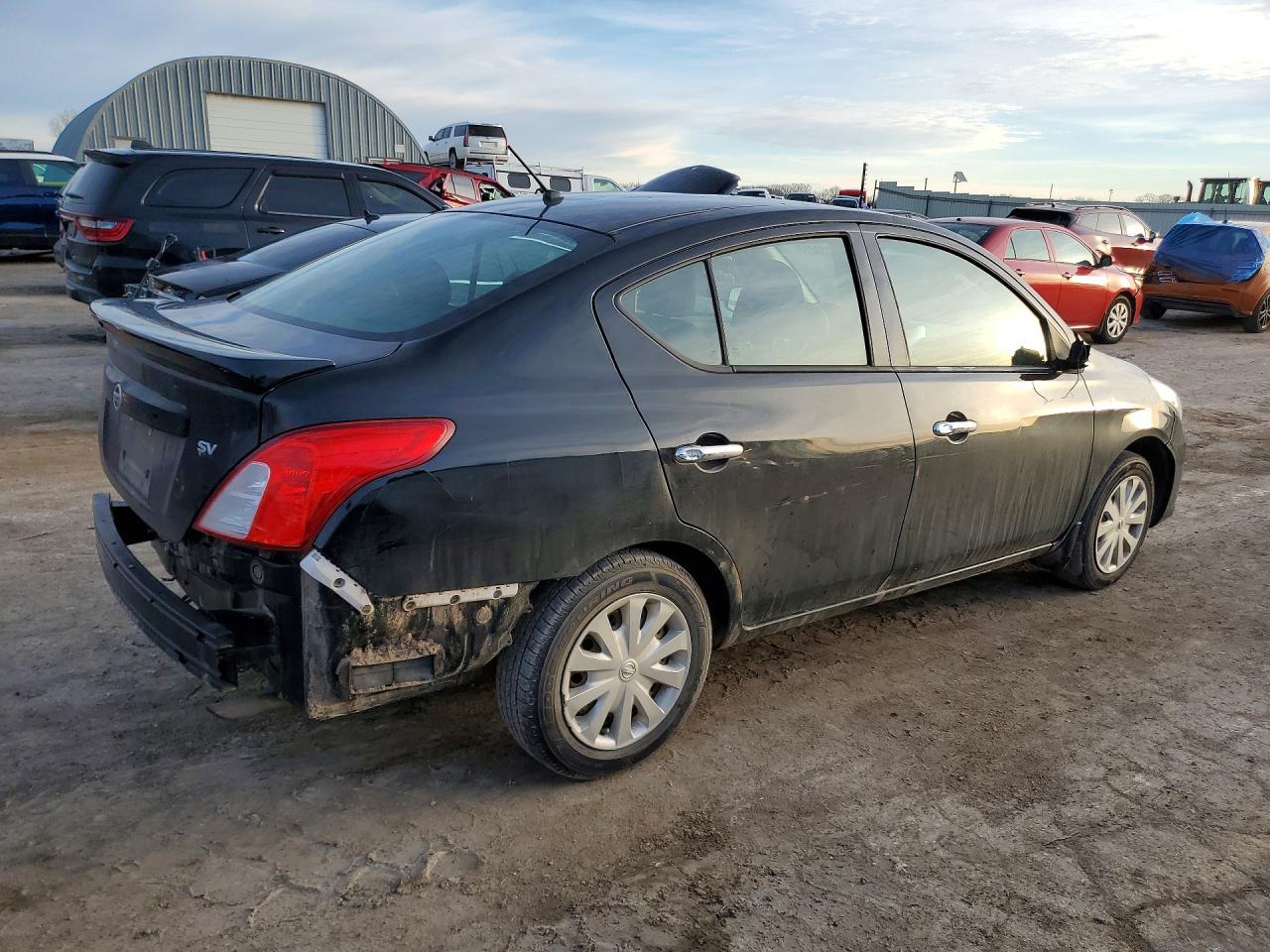2018 NISSAN VERSA