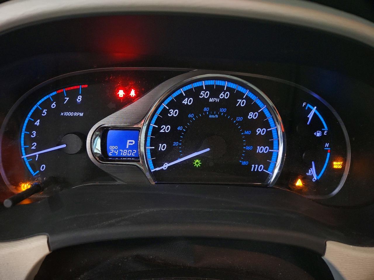 2013 TOYOTA SIENNA