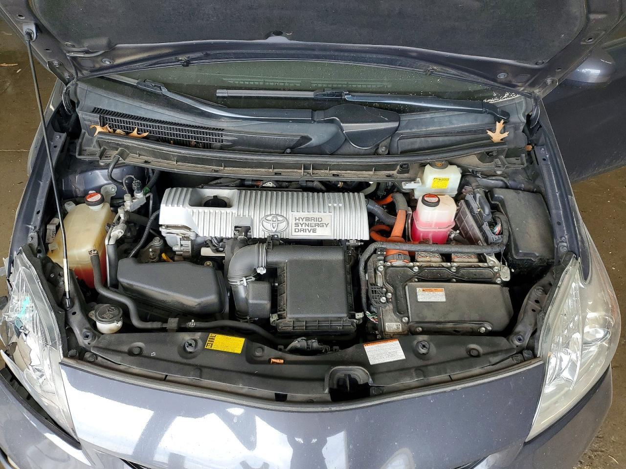 2015 TOYOTA PRIUS