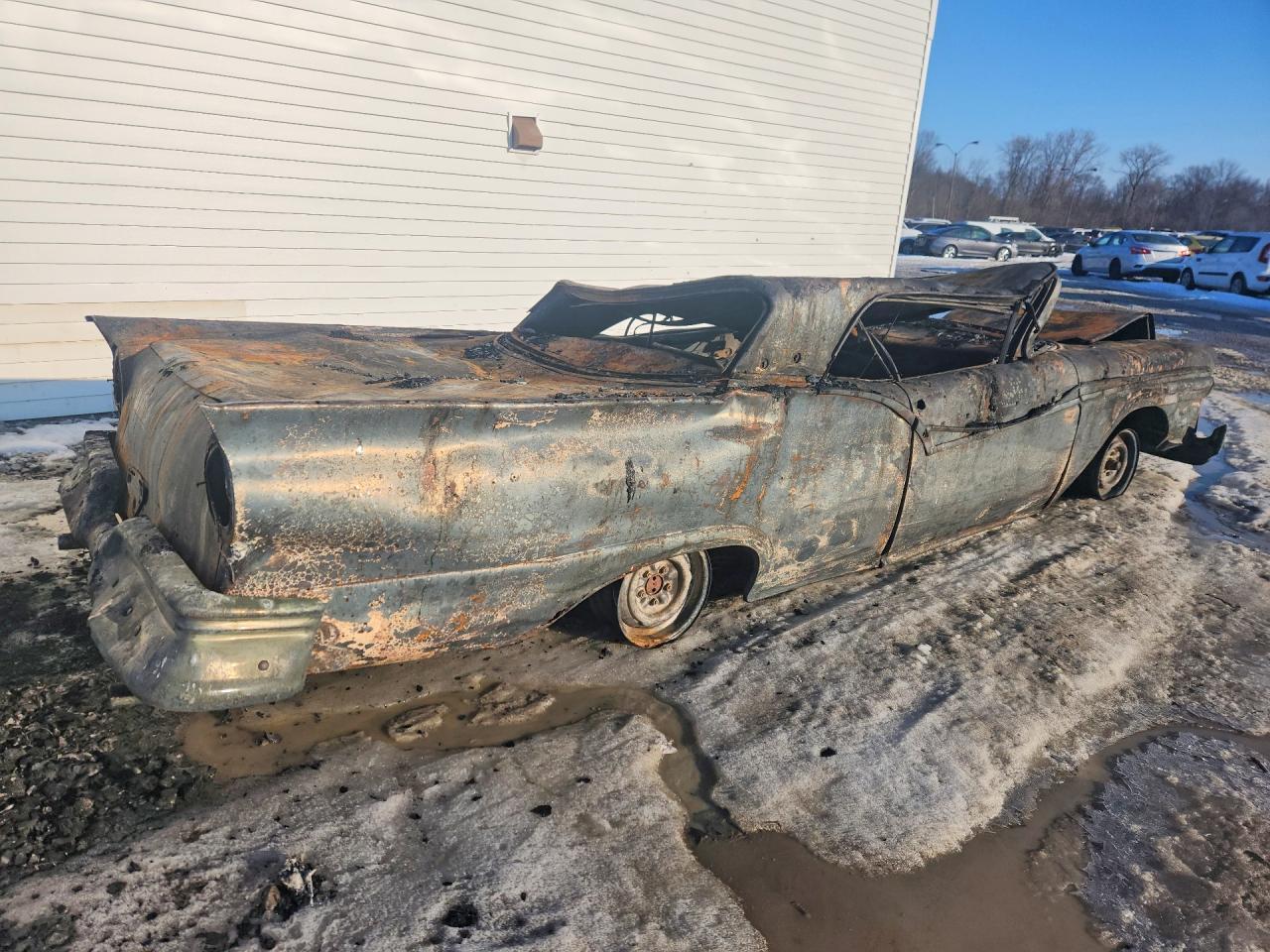 1957 FORD Fairlane