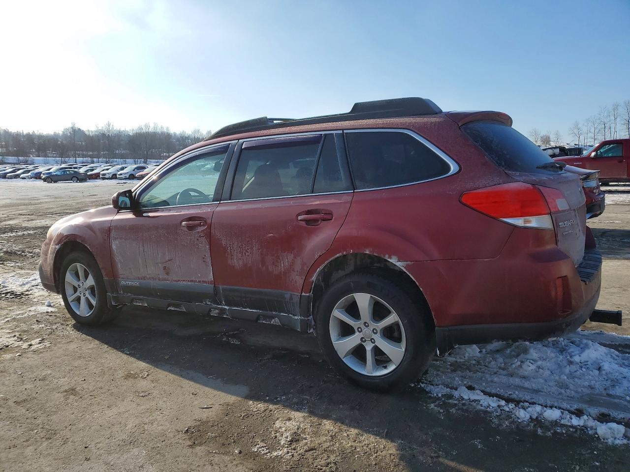 2013 SUBARU Outback