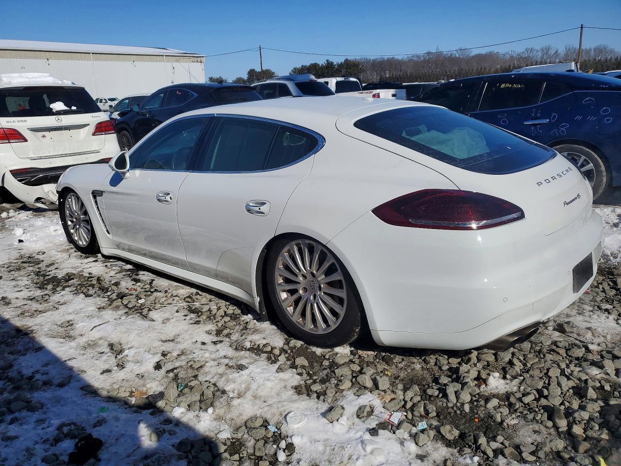 2014 PORSCHE Panamera