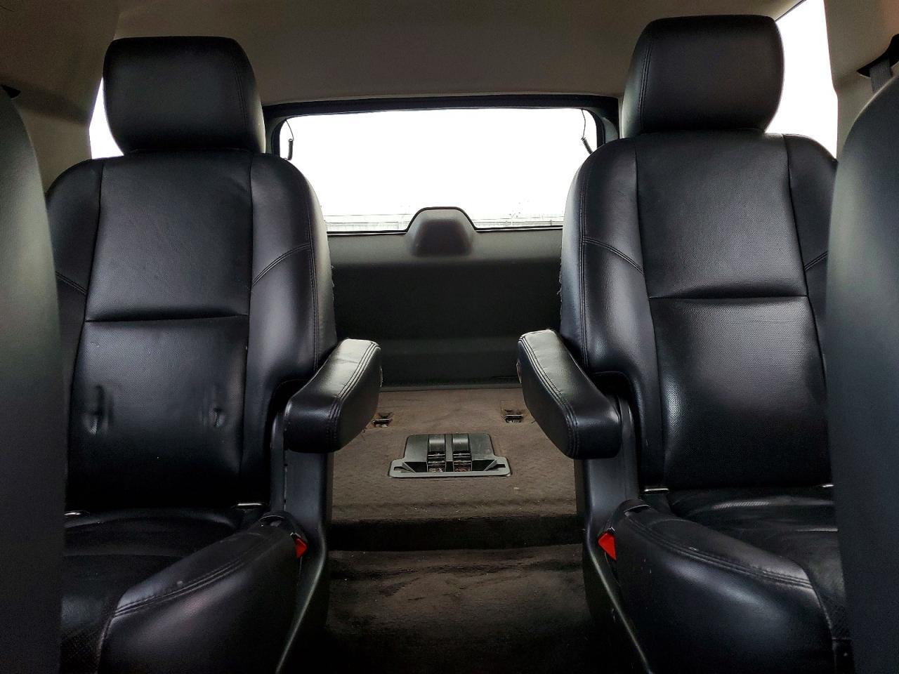 2011 CHEVROLET Tahoe