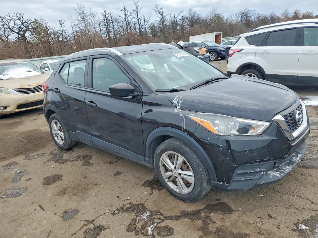 2019 NISSAN KICKS