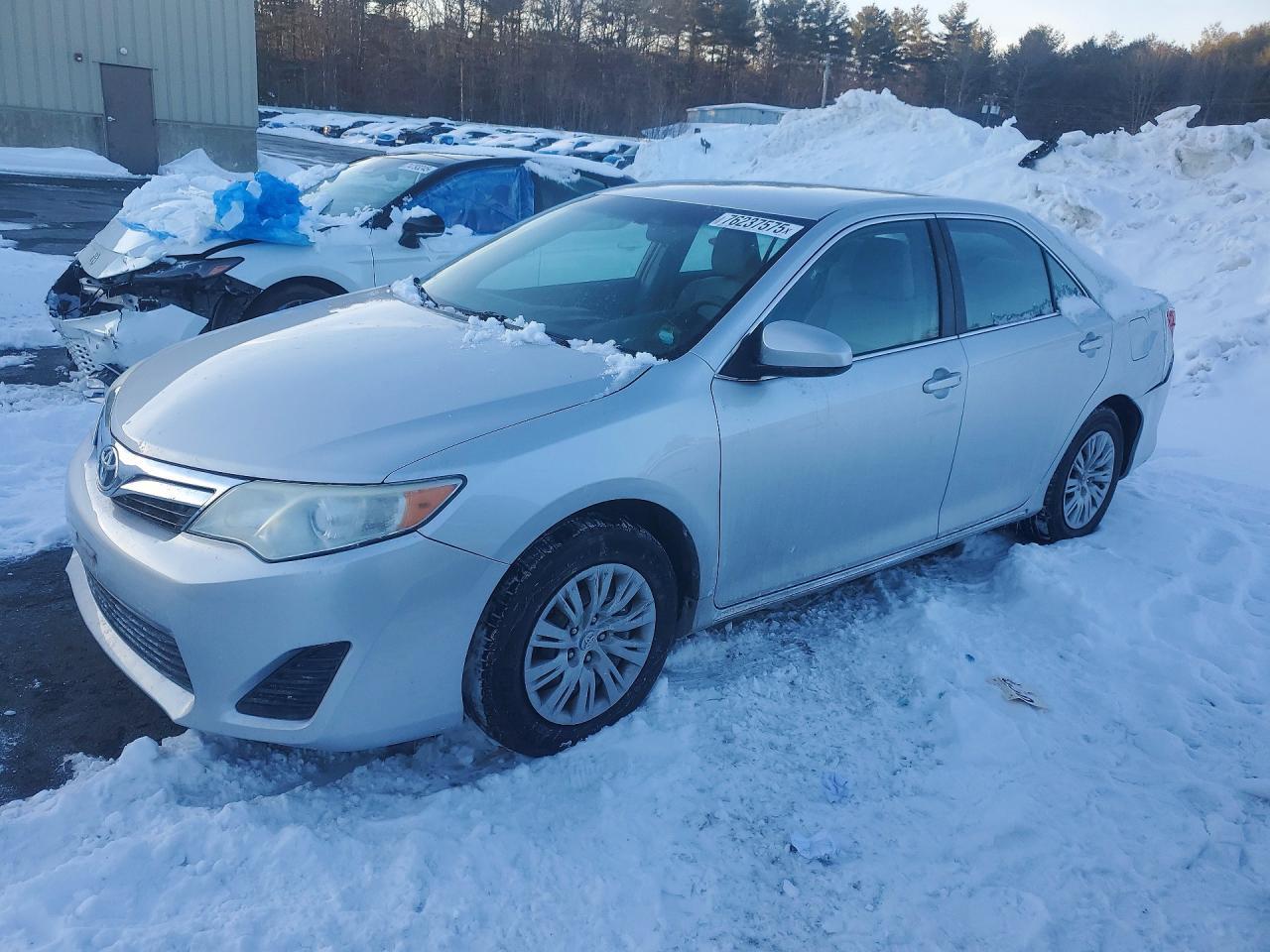 2014 TOYOTA CAMRY