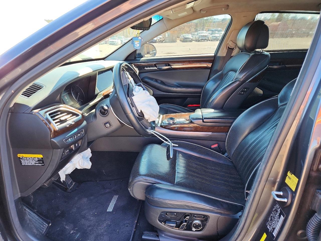 2019 GENESIS G90