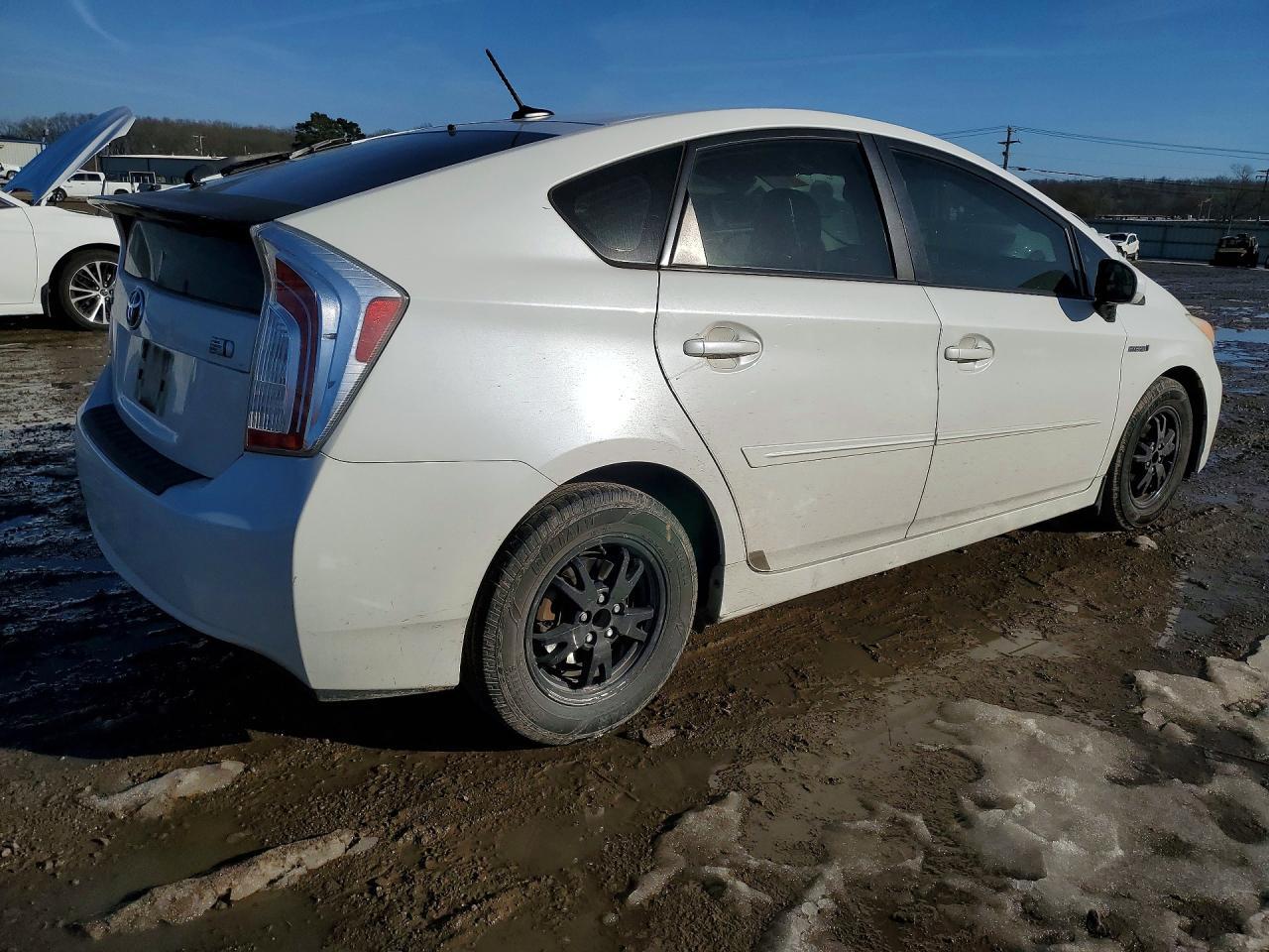 2013 TOYOTA PRIUS