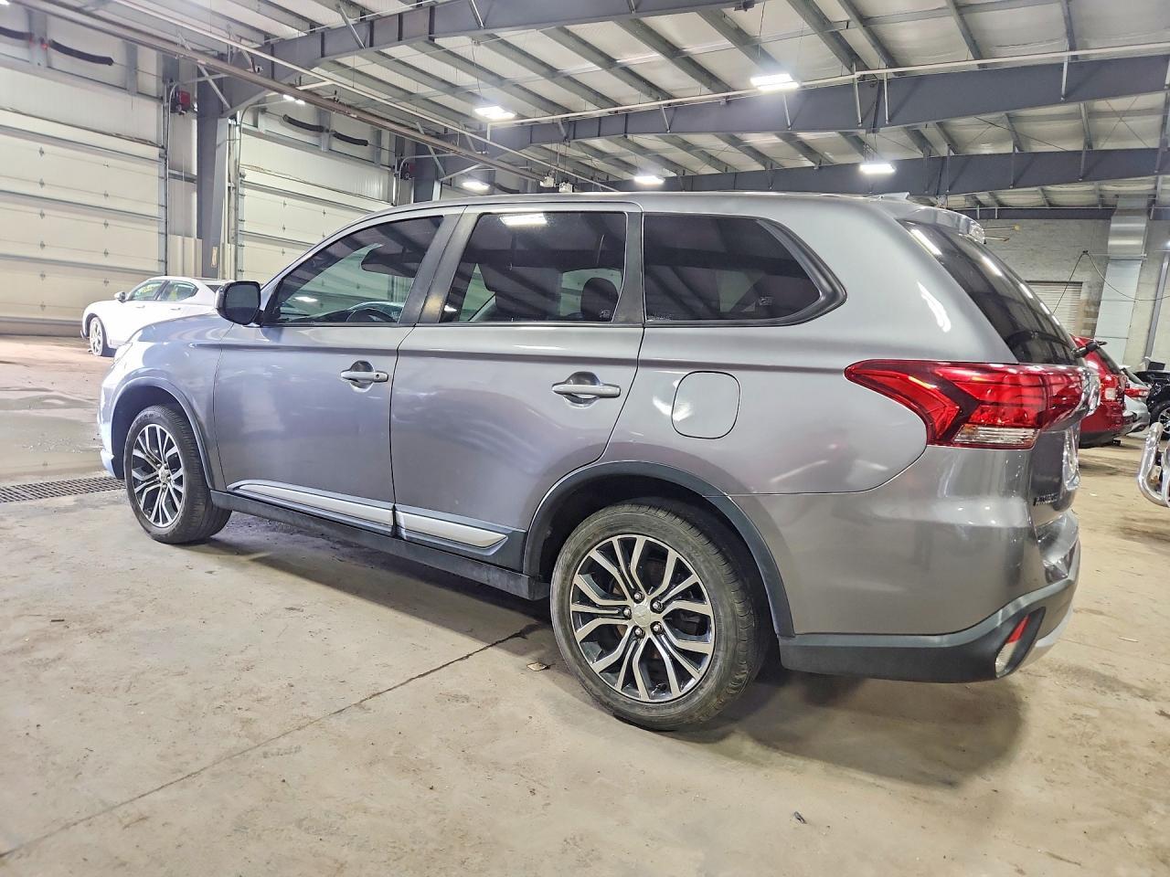 2018 MITSUBISHI outlander