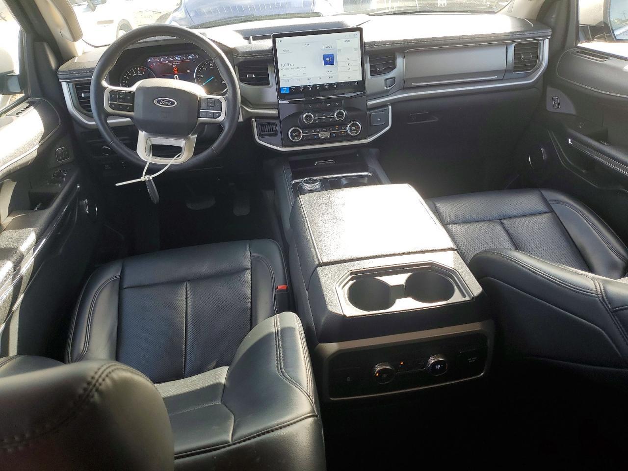 2024 FORD Expedition