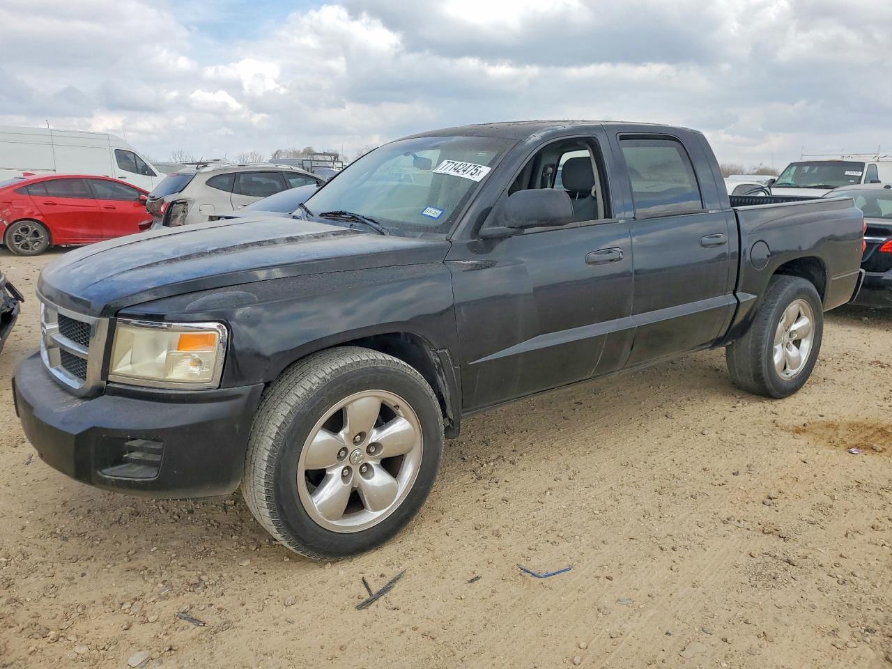2010 DODGE Dakota