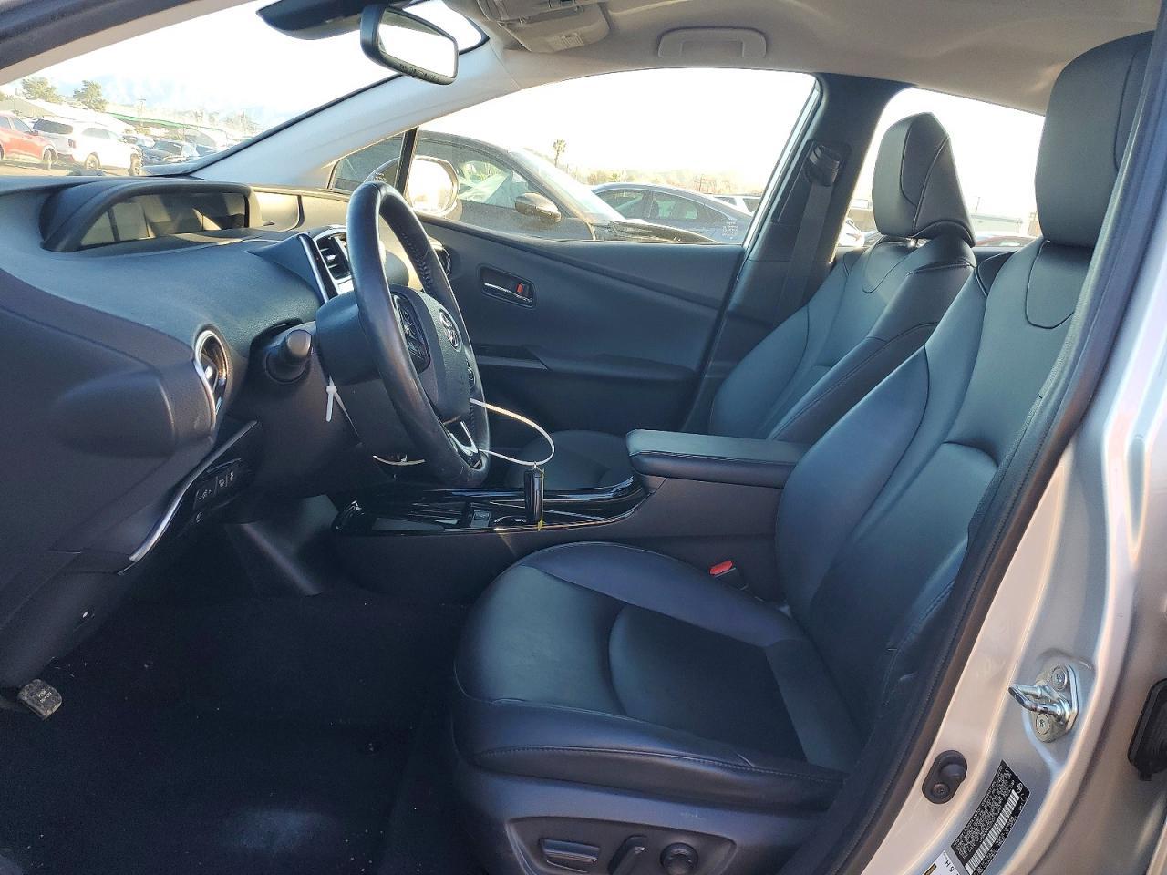 2022 TOYOTA PRIUS