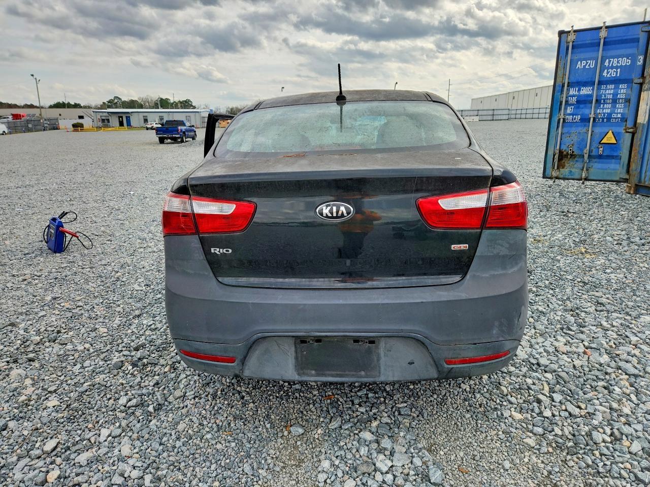 2015 KIA RIO