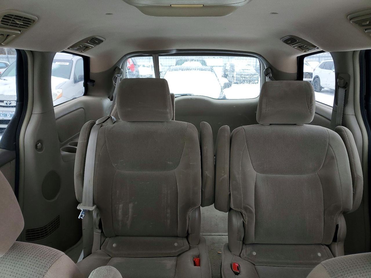 2005 TOYOTA SIENNA