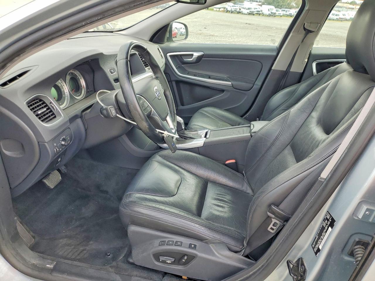 2013 VOLVO S60