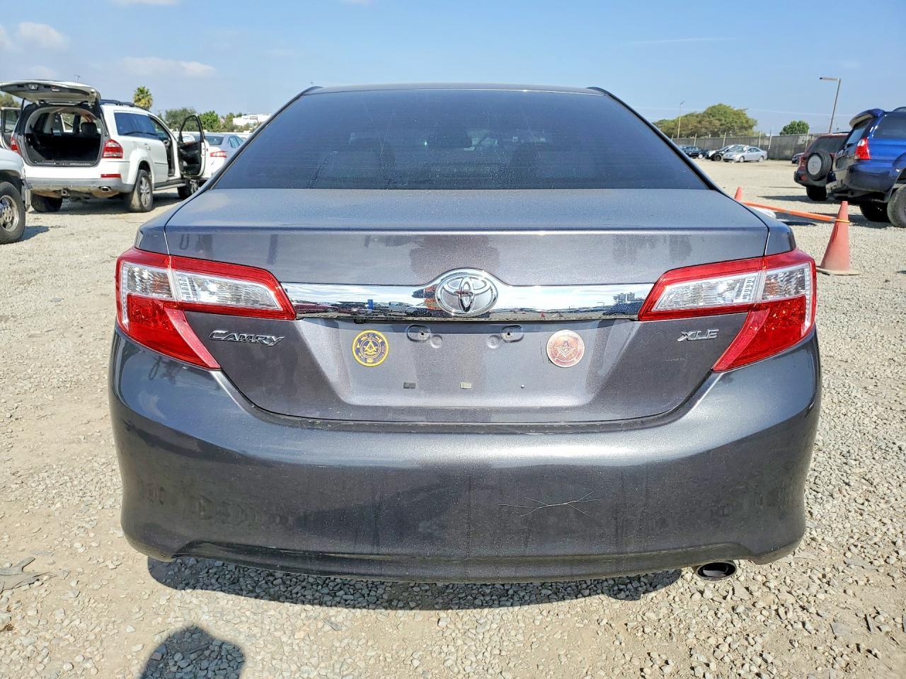 2014 TOYOTA CAMRY