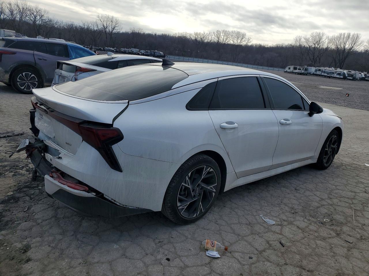 2025 KIA K5