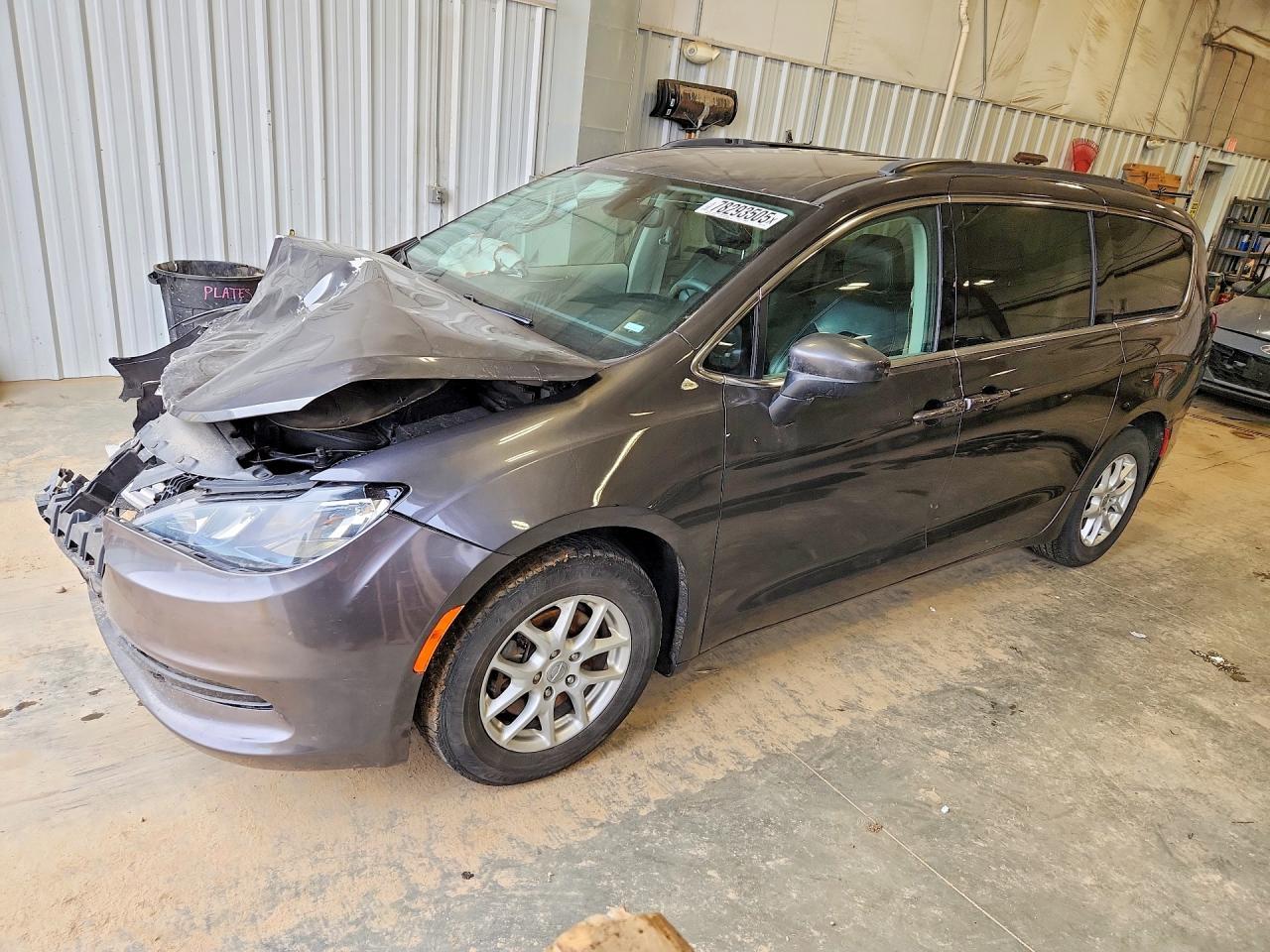2020 CHRYSLER Voyager