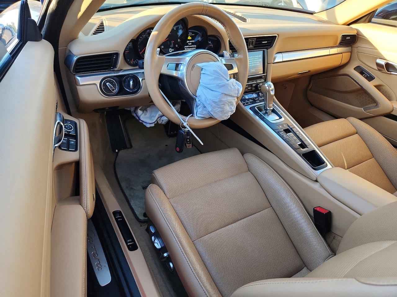 2016 PORSCHE 911