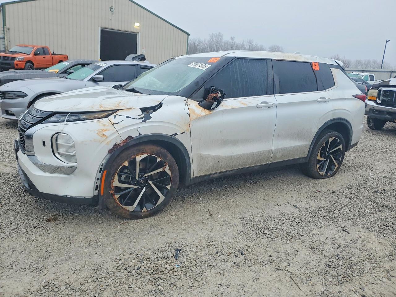 2022 MITSUBISHI outlander