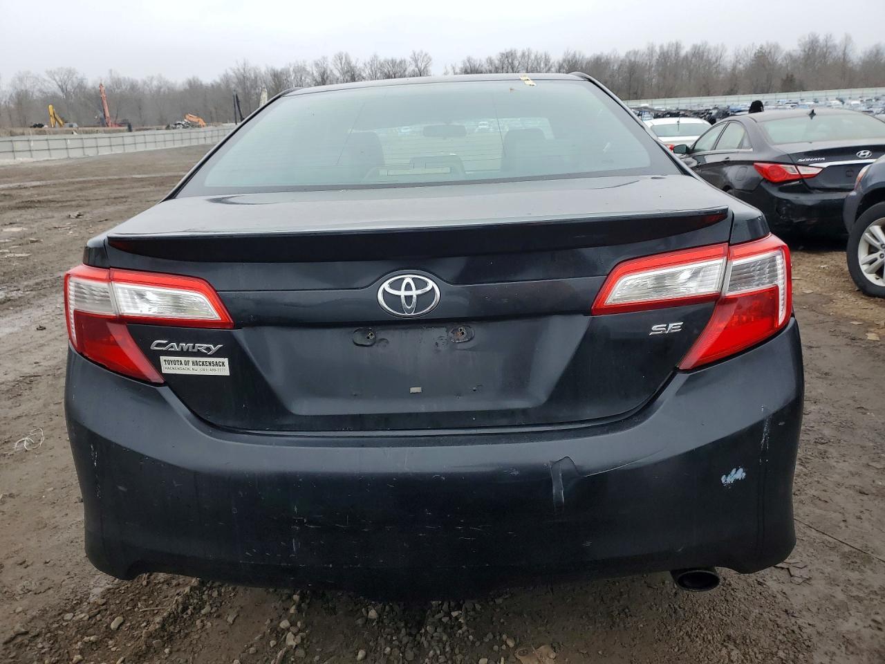 2012 TOYOTA CAMRY