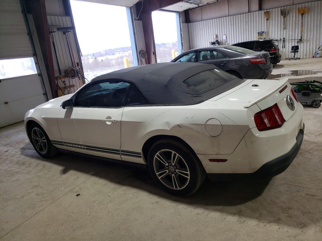 2010 FORD MUSTANG