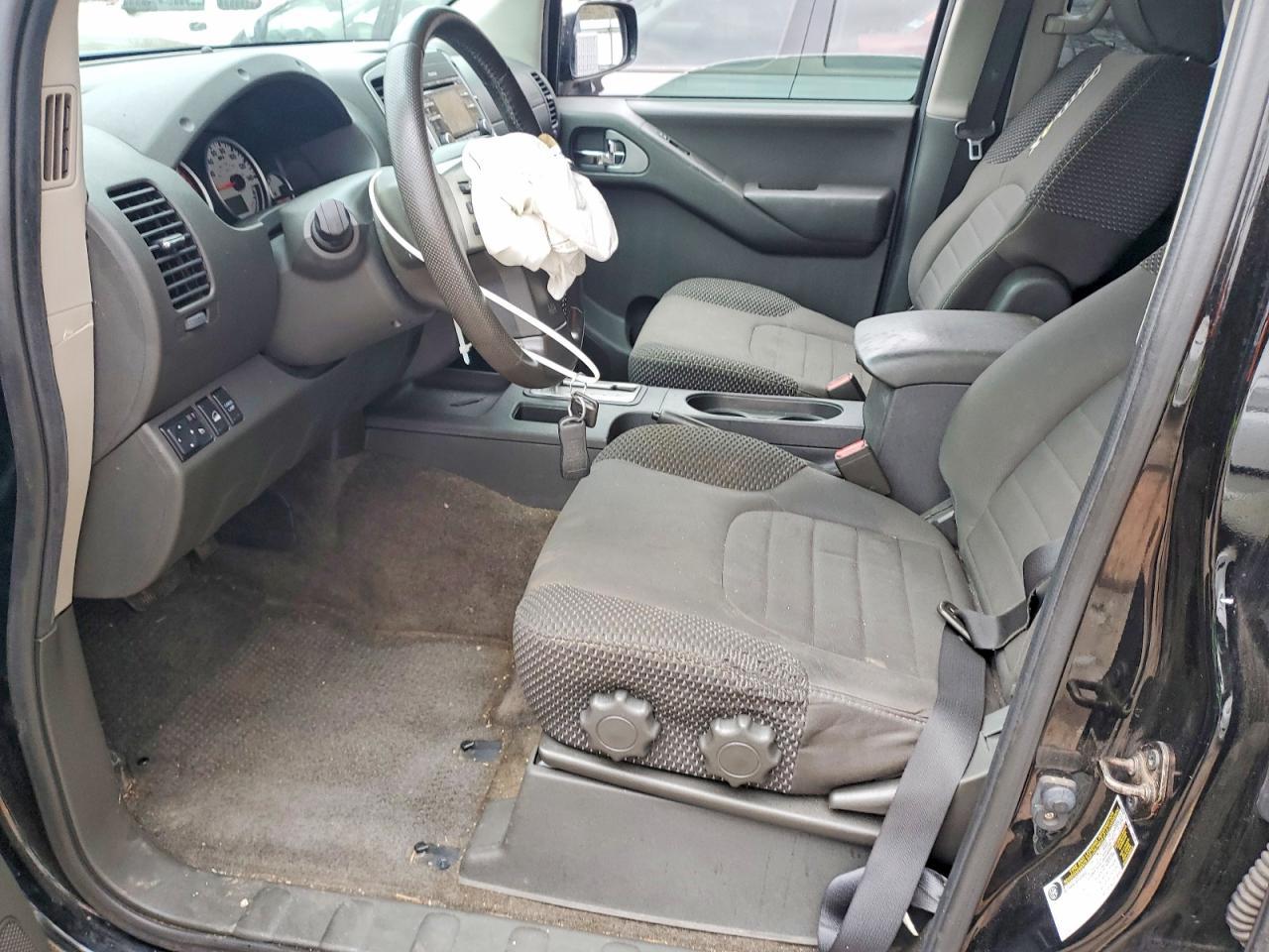 2014 NISSAN Frontier