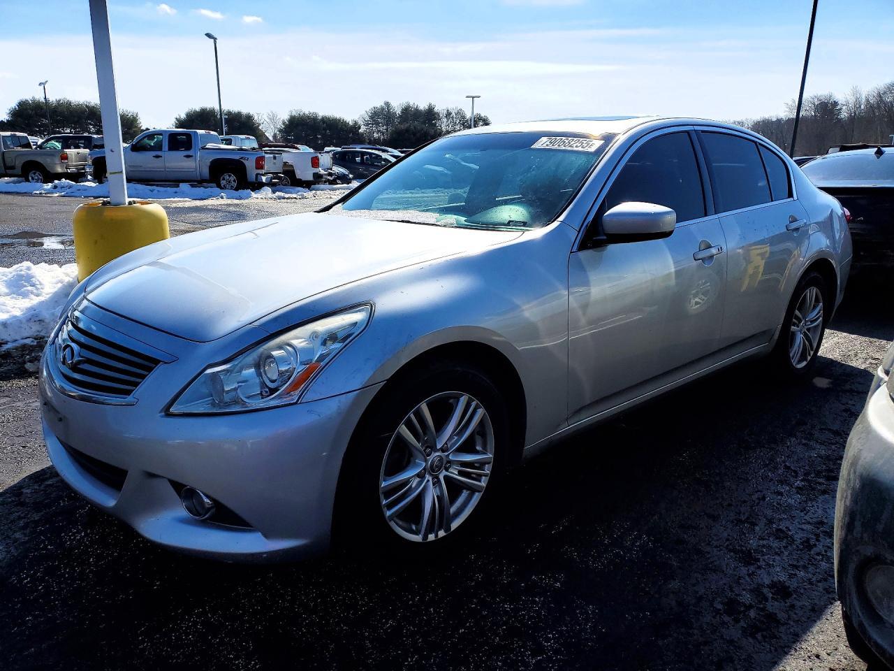 2012 INFINITI G37