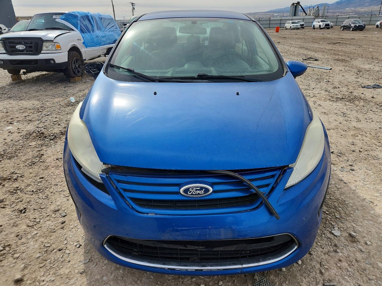 2011 FORD Fiesta