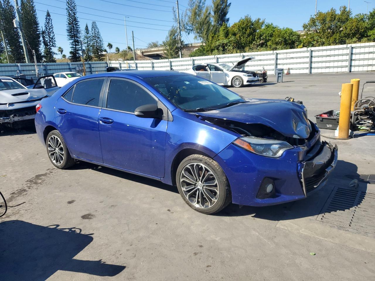 2016 TOYOTA COROLLA