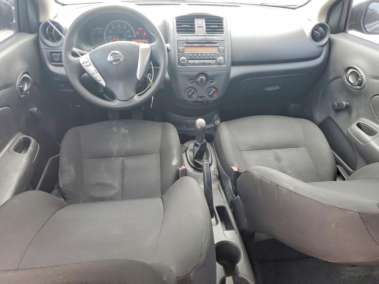 2017 NISSAN VERSA