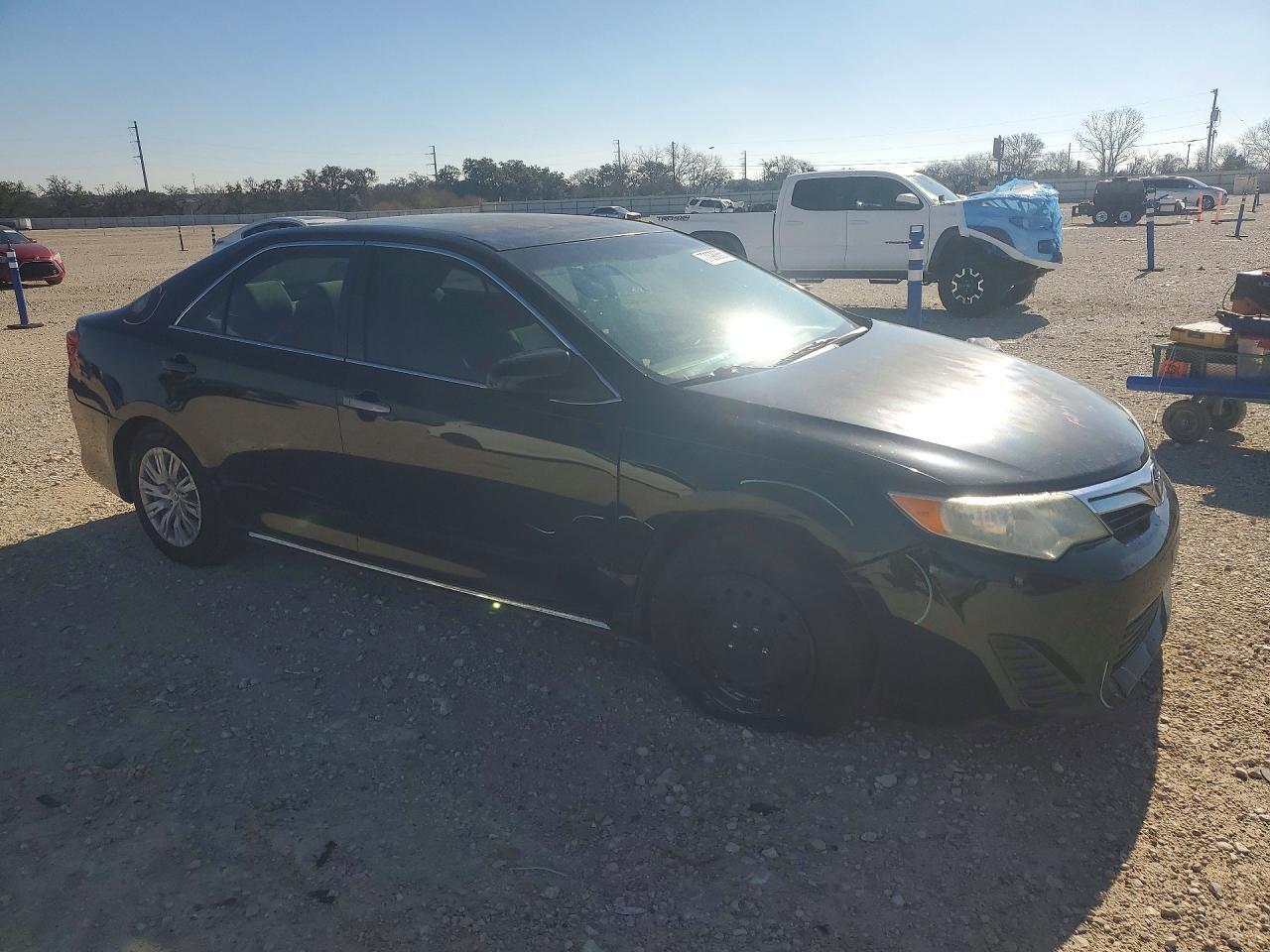 2012 TOYOTA CAMRY